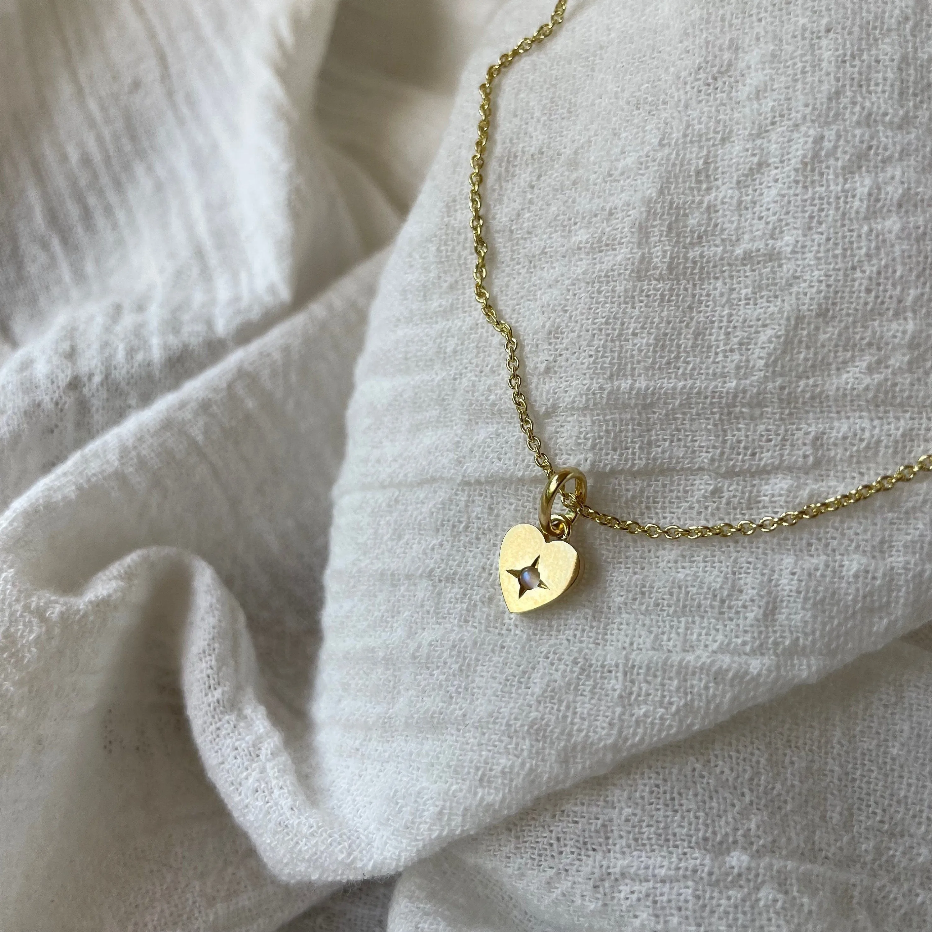 Amour Gold Tiny Heart Necklace