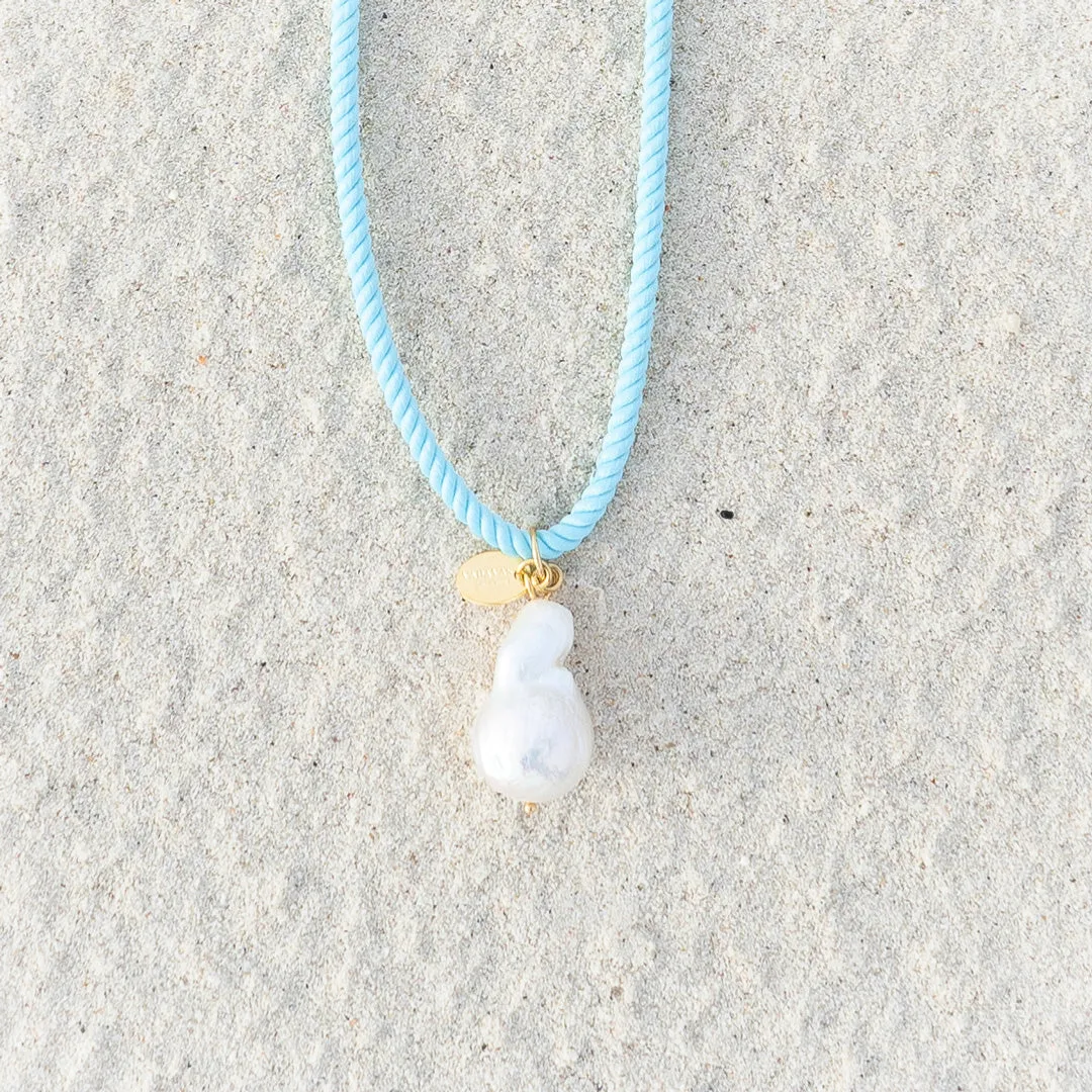 Beautiful Pearl Sky Blue Choker