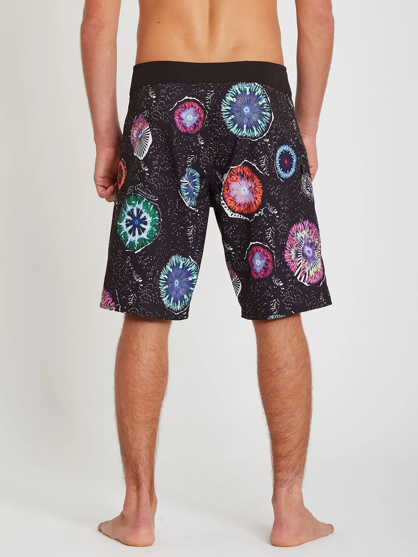 Coral Morph 20" Boardshort - Black