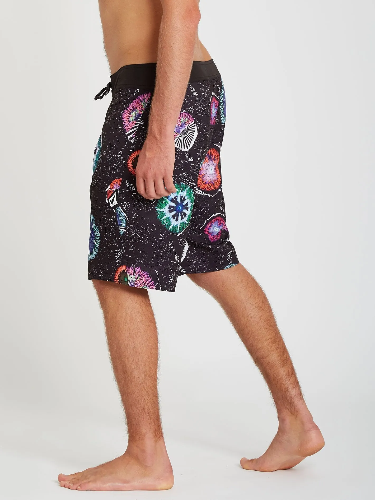 Coral Morph 20" Boardshort - Black