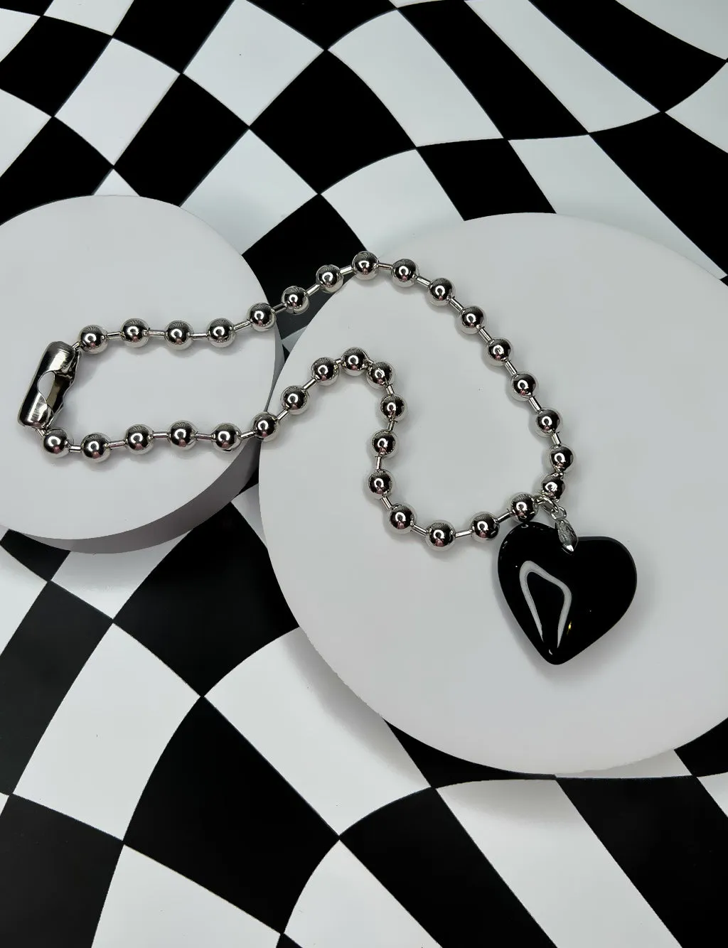 DRAZIC NECKLACE - BLACK HEART