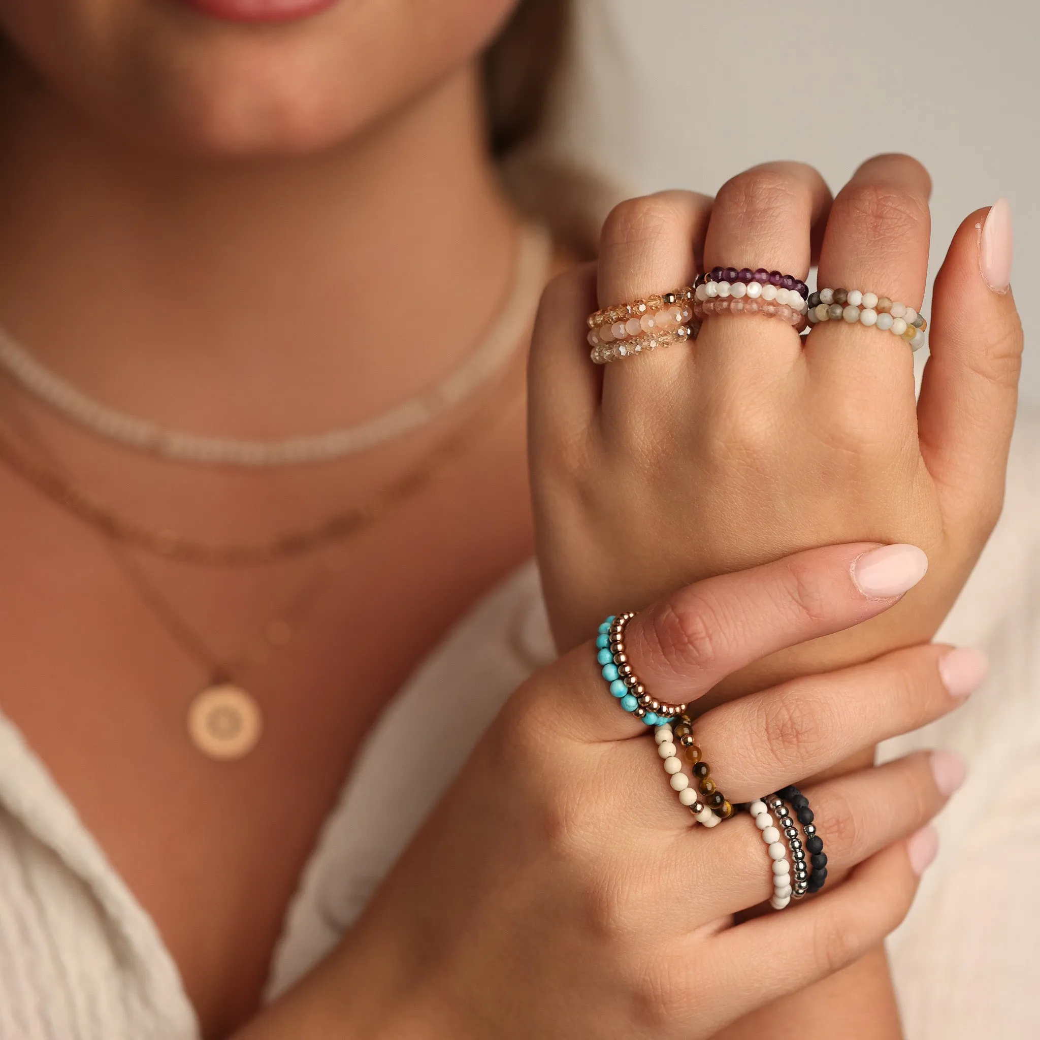 EARTHSTONE STRETCH RING - PINK QUARTZ