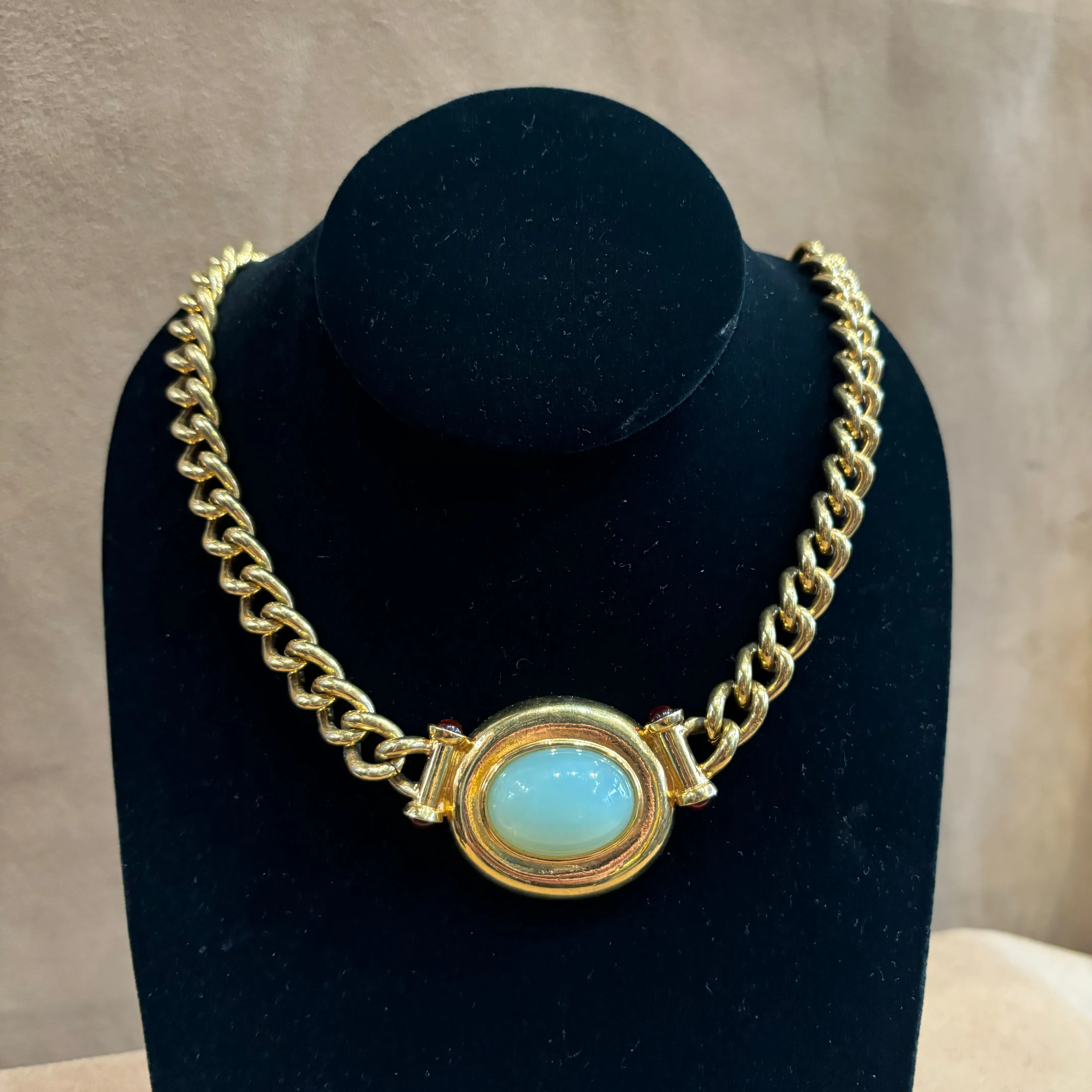 Elizabeth Taylor Opaline Blue necklace