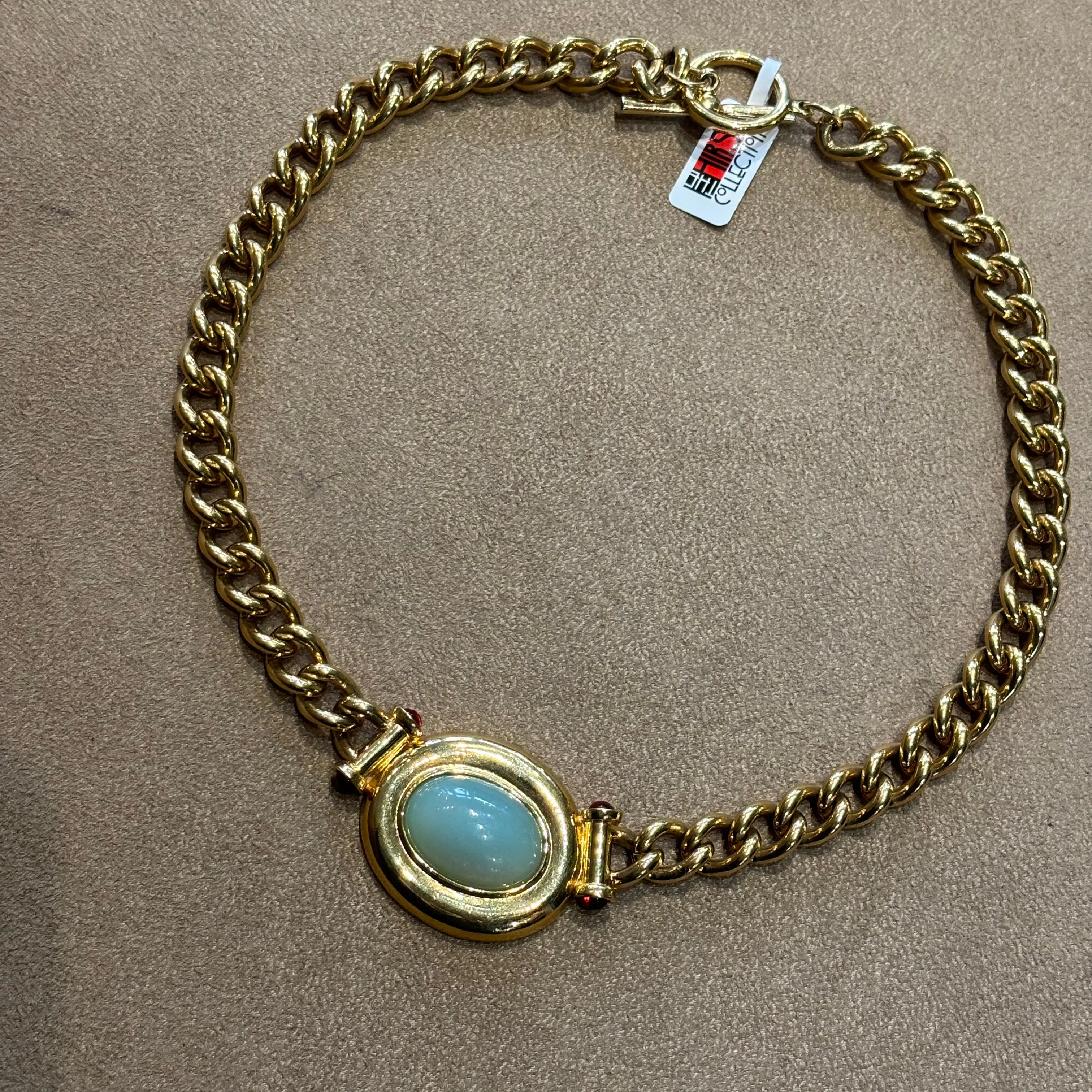 Elizabeth Taylor Opaline Blue necklace