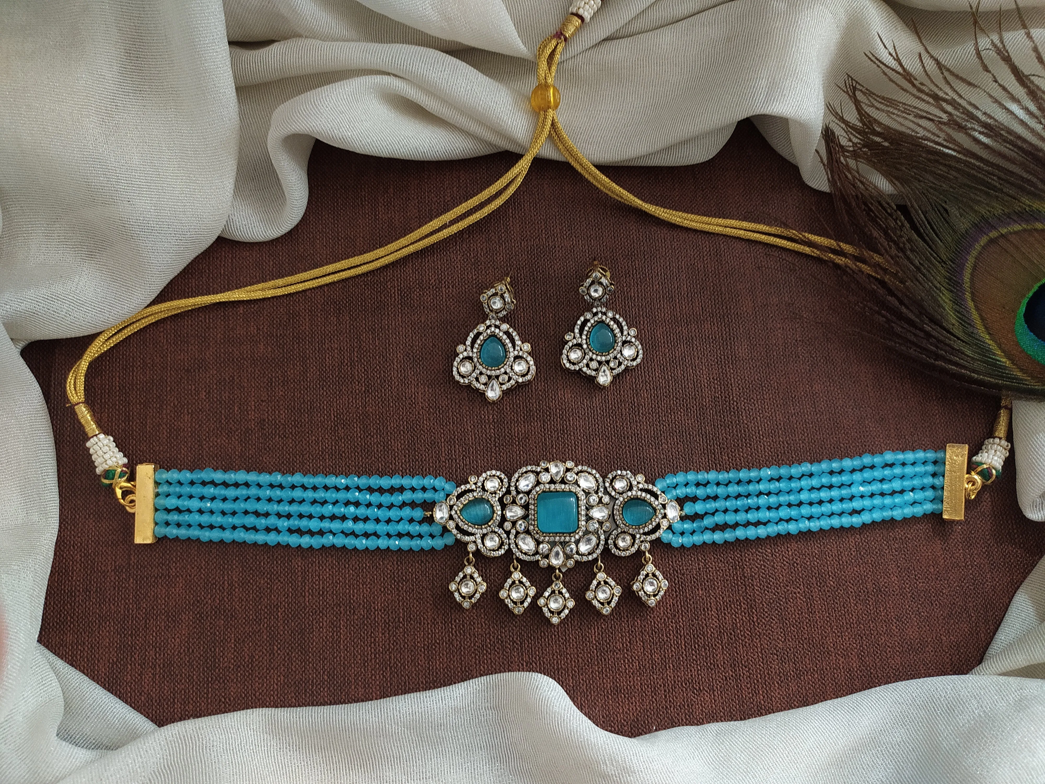 Exquisite Victorian Diamond Choker Sets in Trending Colors