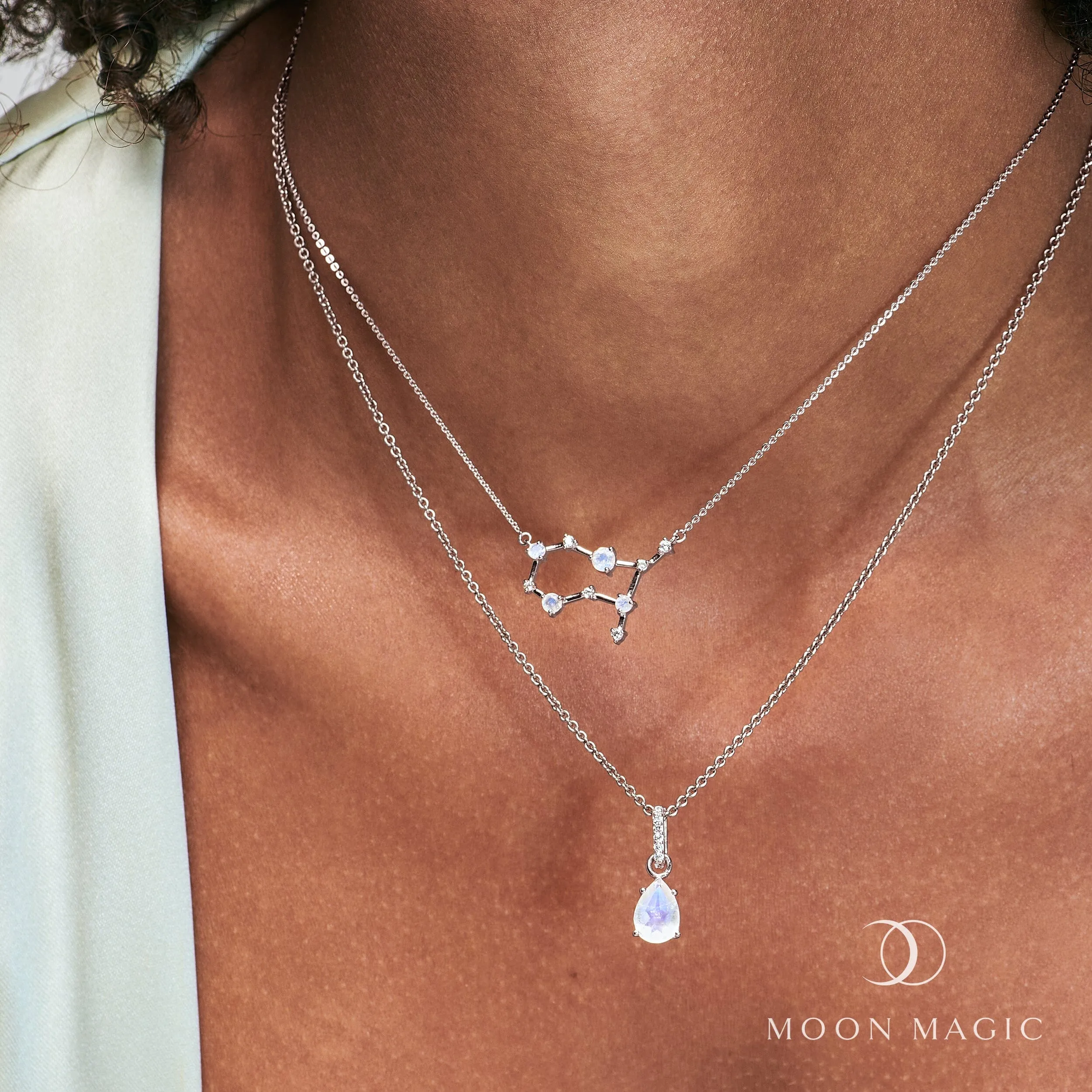 Gemini Zodiac Constellation & Moonstone Sway