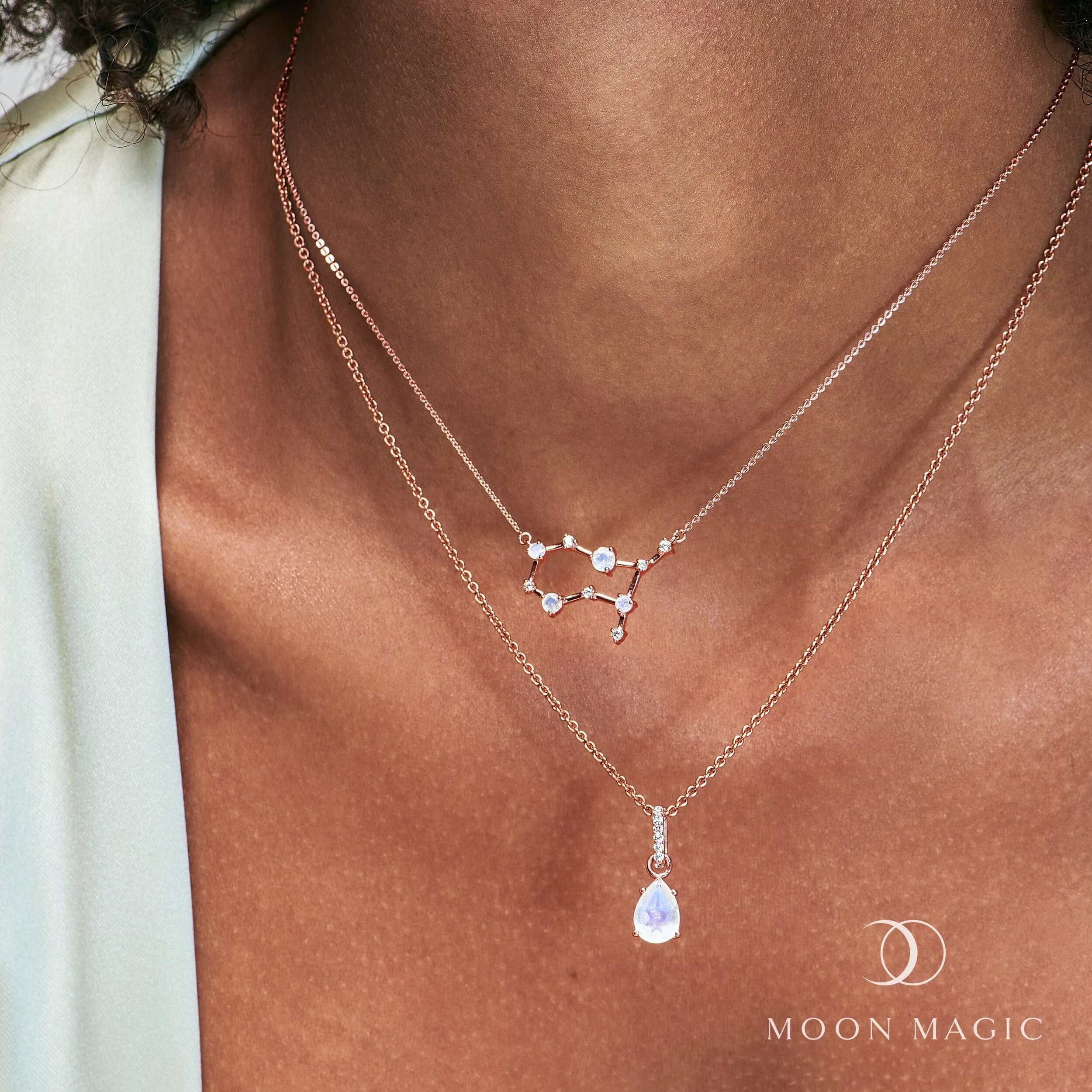 Gemini Zodiac Constellation & Moonstone Sway