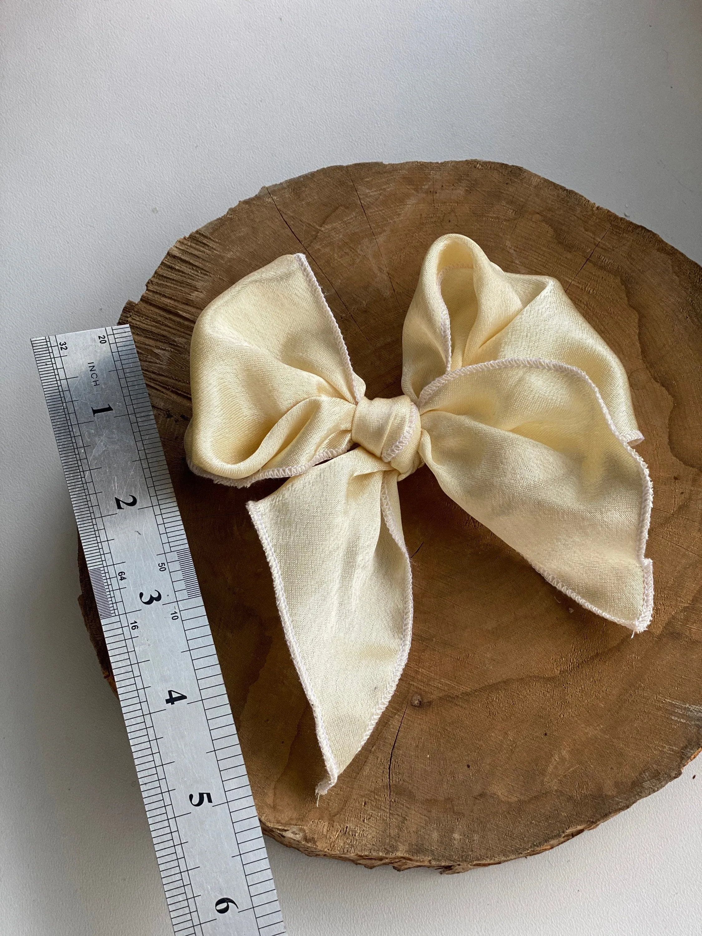 Ivory hair bow, girls hair bow