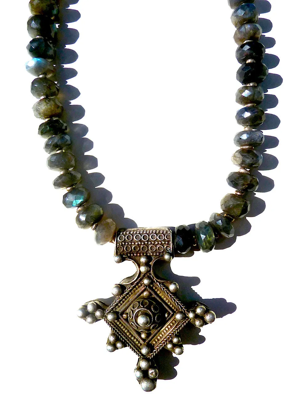 Necklace Labradorite Vintage African Silver Medallion