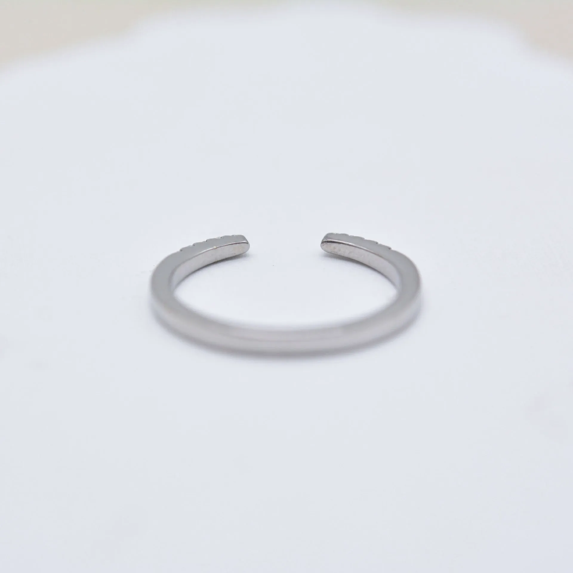 Open Gap Round Cut Wedding Band Ring