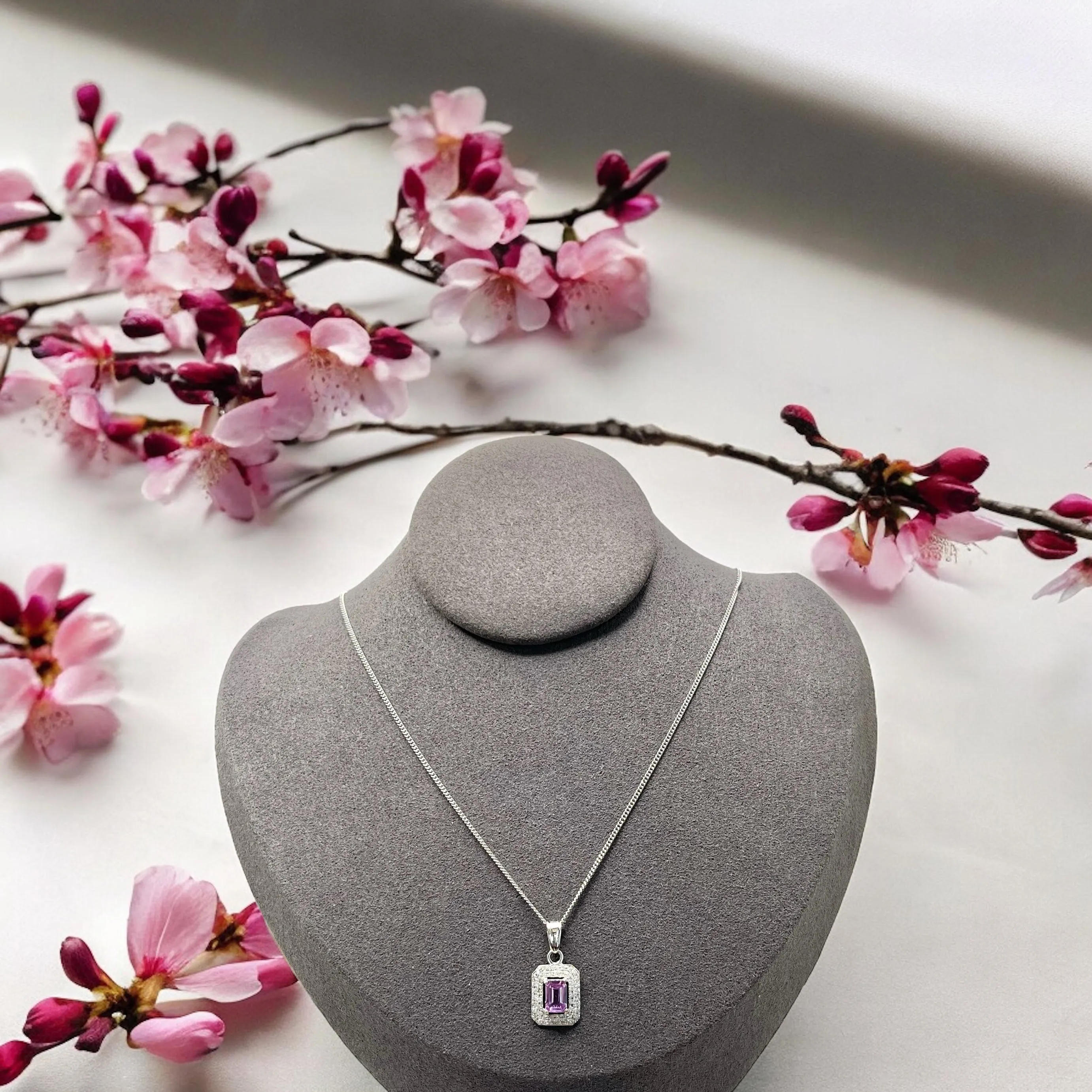 PINK SAPPHIRE WITH NATURAL DIAMOND NECKLACE AND RING SET