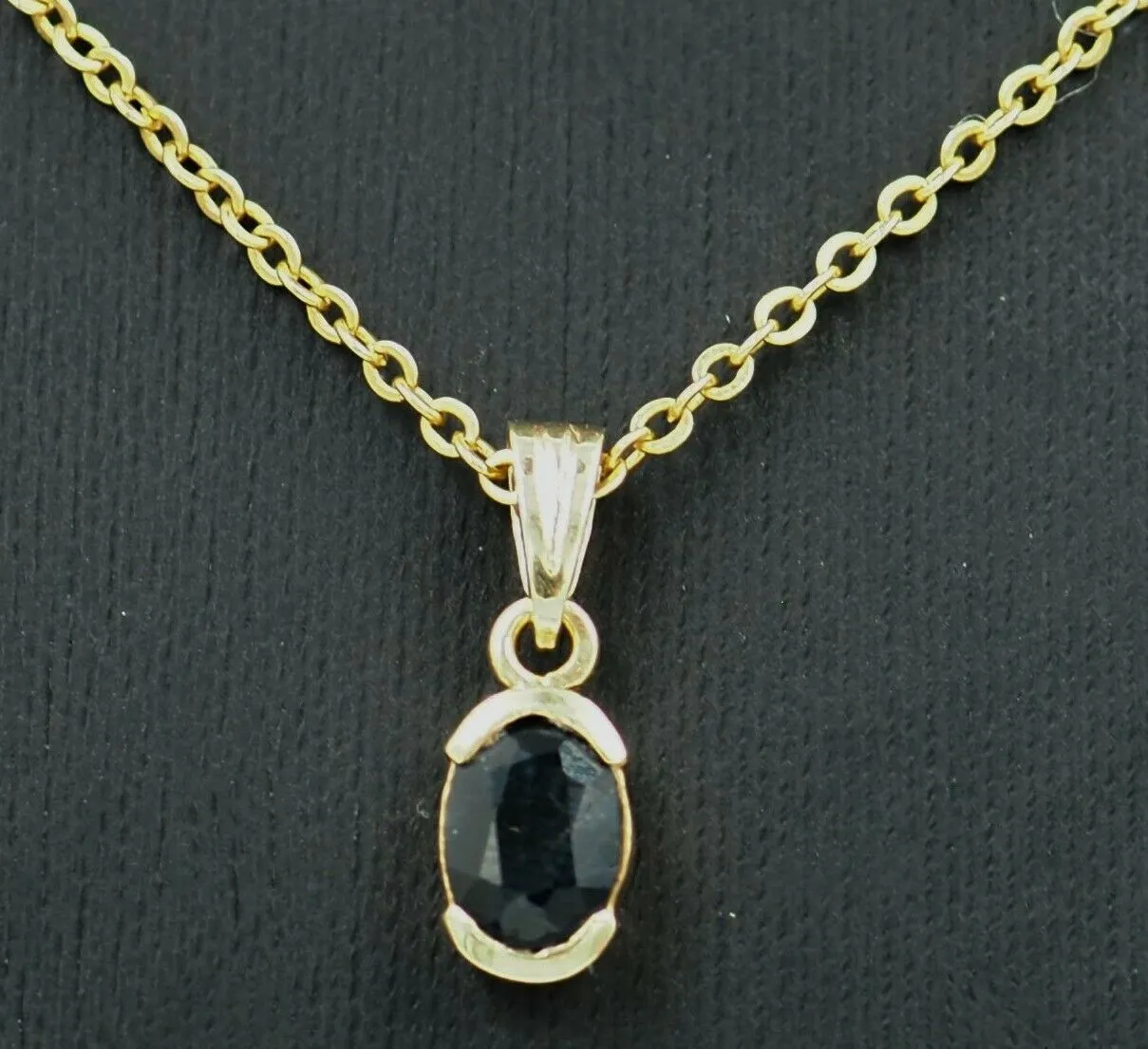 Sapphire & 9ct Yellow Gold Pendant Gemstone Necklace Fine Jewellery